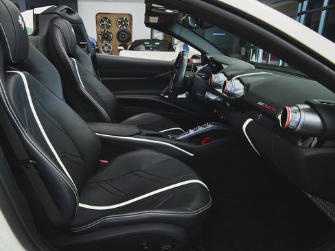 Used 2023 Ferrari 812 GTS image 37