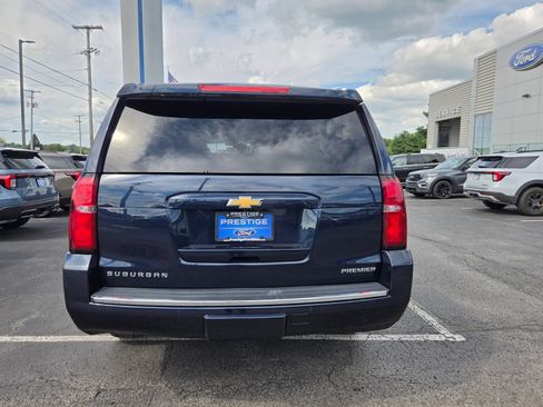 Used 2020 Chevrolet Suburban Premier AWD/4WD image 4