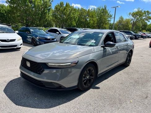 Used 2025 Honda Accord SE image 3