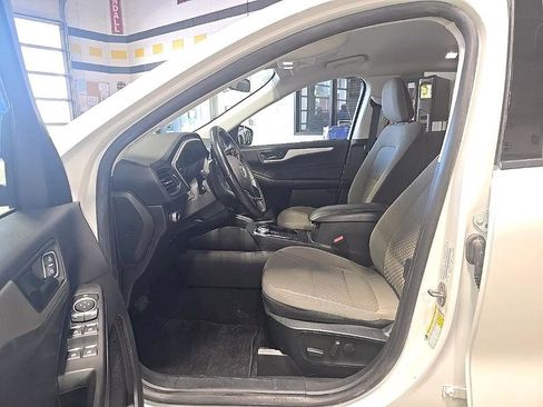 Used 2022 Ford Escape SE w/ Convenience Package image 10