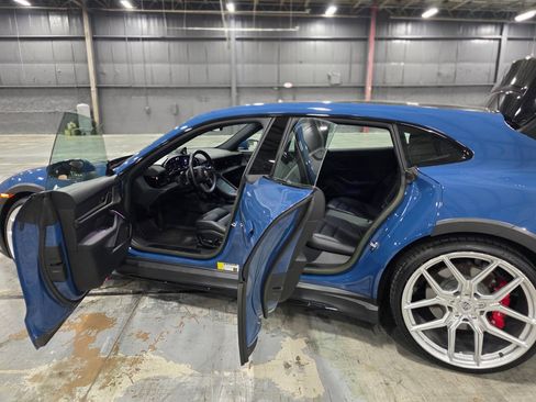 Used 2023 Porsche Taycan 4S AWD/4WD image 50