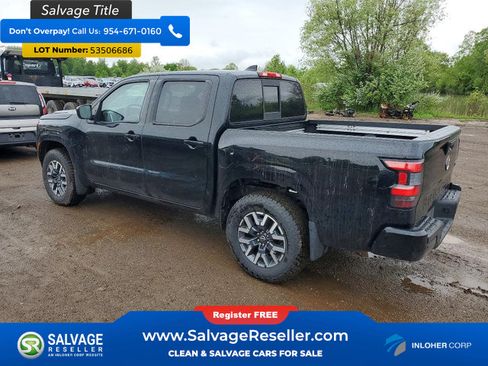 Used 2022 Nissan Frontier SV AWD/4WD image 3