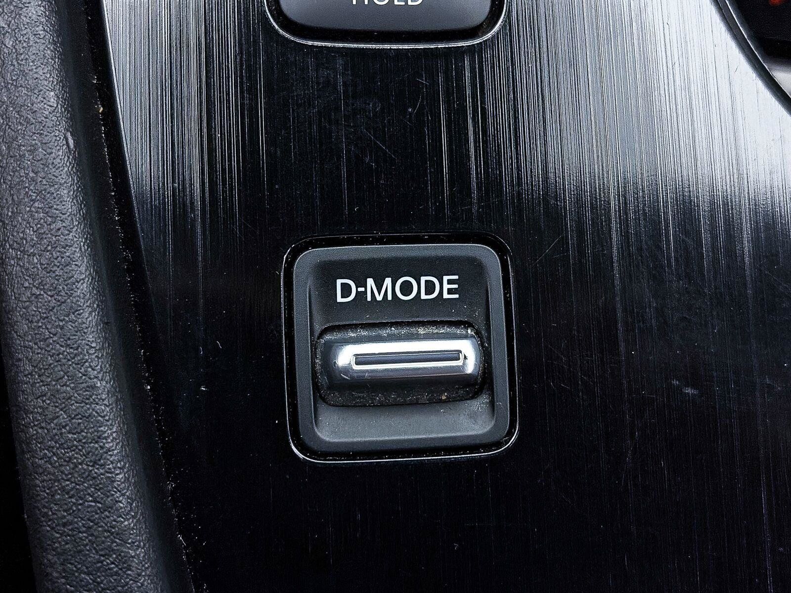 Used 2023 Nissan Rogue SV FWD image 27
