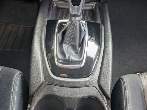 Used 2017 Nissan Rogue S AWD/4WD image 13