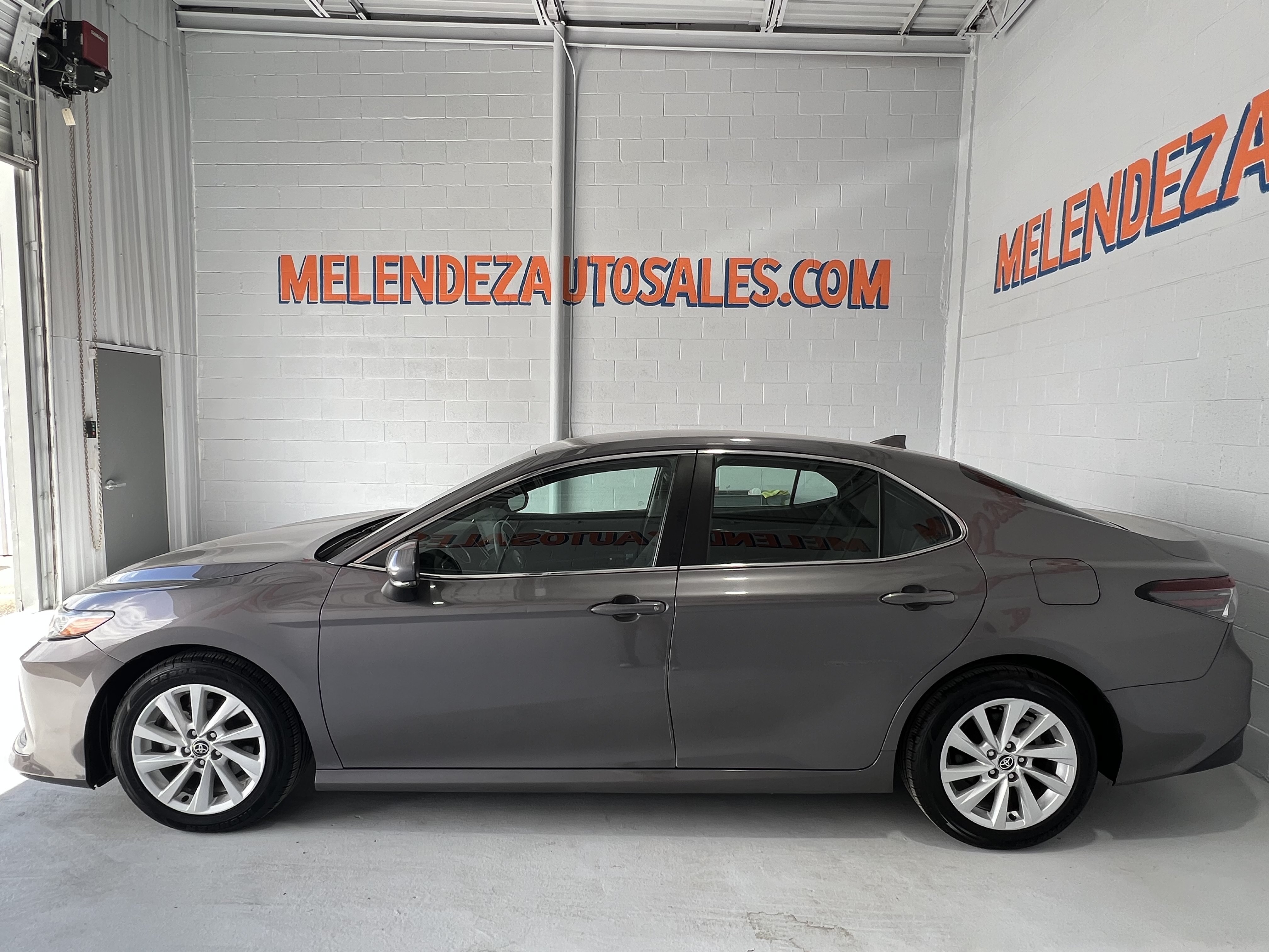 Used 2023 Toyota Camry LE w/ Convenience Package FWD image 2