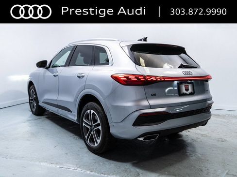 Used 2025 Audi Q5 Premium w/ Convenience Package AWD/4WD image 3