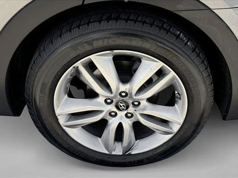 Used 2013 Hyundai Santa Fe Sport 2.0T w/ Technology Pkg AWD/4WD image 9