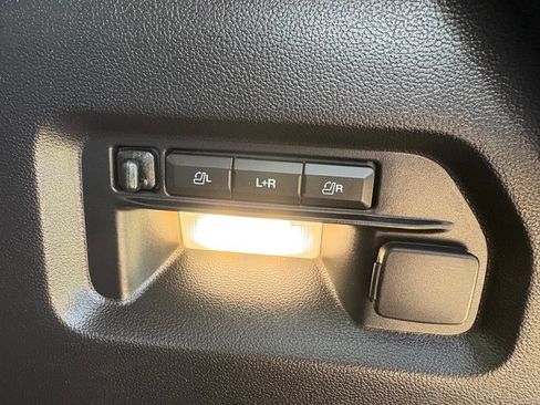 Used 2023 Ford Explorer Limited w/ Limited Technology Package AWD/4WD image 59