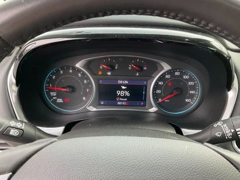 Used 2021 Chevrolet Traverse RS image 11