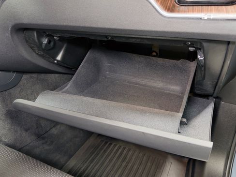 Used 2023 Volvo XC60 T8 Ultimate image 22