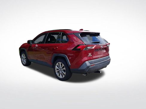 Used 2019 Toyota RAV4 XLE Premium w/ Cold Weather Package AWD/4WD image 6