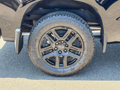 Used 2026 Chevrolet Silverado 1500 RST w/ Z71 Off-Road Package AWD/4WD image 14