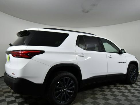 Used 2023 Chevrolet Traverse RS image 10