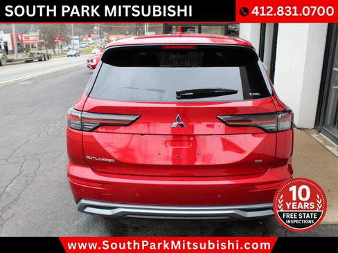 New 2026 Mitsubishi Outlander SE image 8