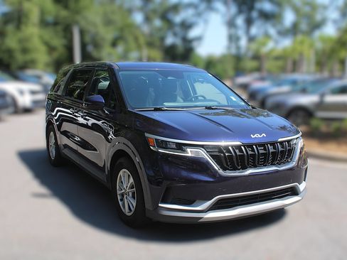 Certified 2024 Kia Carnival LX FWD image 21