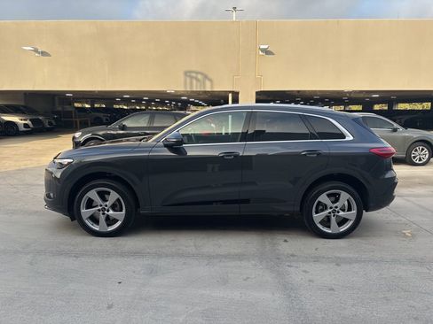 Certified 2025 Audi Q5 Premium Plus w/ Premium Plus image 9