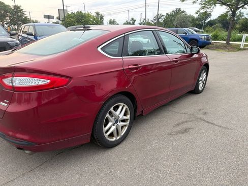 Used 2014 Ford Fusion SE w/ Equipment Group 202A FWD image 5