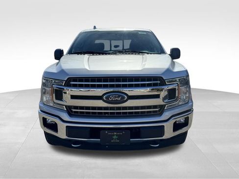 Used 2018 Ford F150 XLT w/ Equipment Group 302A Luxury image 3