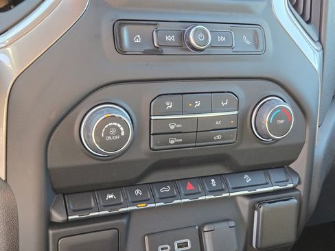 Used 2024 Chevrolet Silverado 1500 Custom Trail Boss AWD/4WD image 21