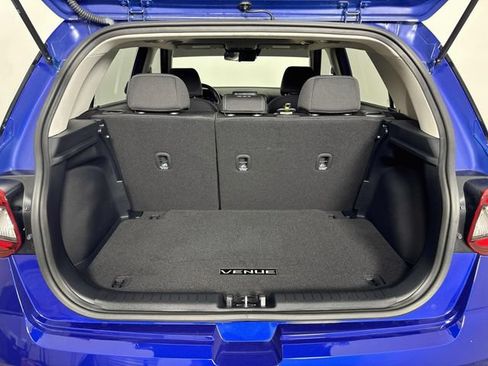 Certified 2025 Hyundai Venue SEL FWD image 38