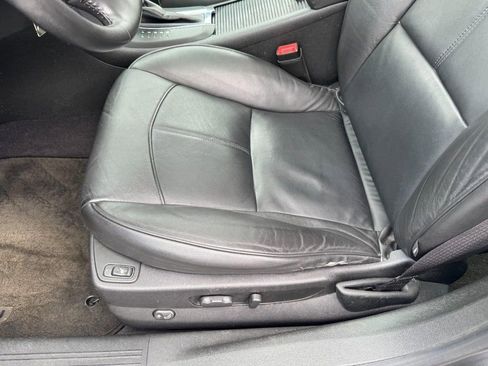 Used 2010 Chevrolet Malibu LTZ image 17