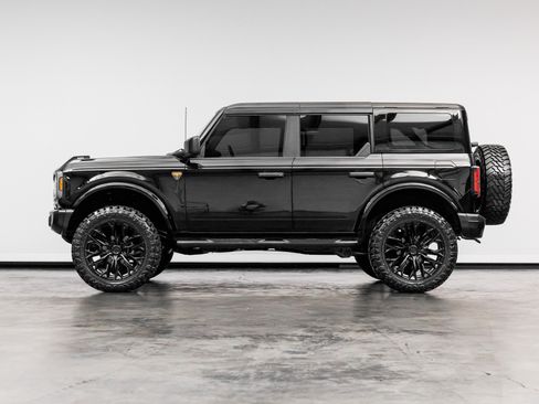 Used 2025 Ford Bronco Badlands AWD/4WD image 9