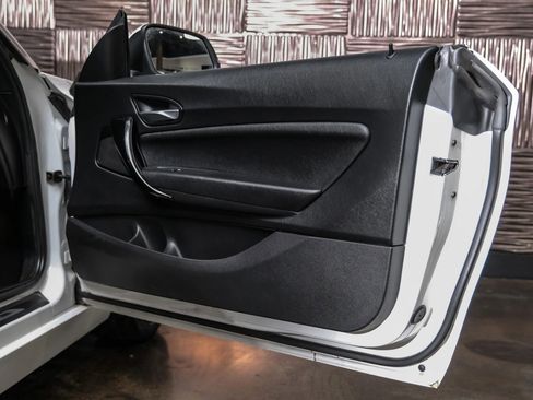 Used 2017 BMW 230i Coupe image 34