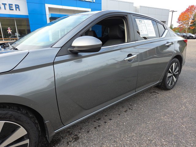 Used 2022 Nissan Altima 2.5 SV FWD image 30