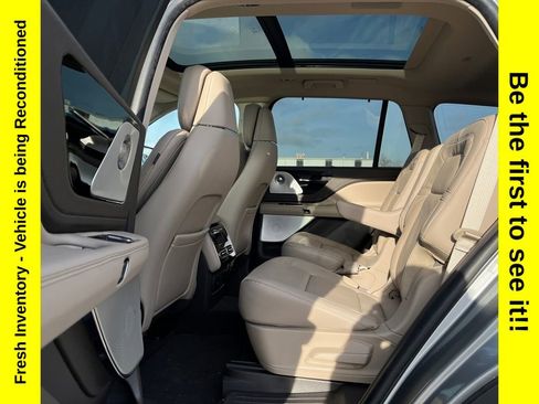 Used 2023 Lincoln Aviator Reserve w/ Equipment Group 201A image 25