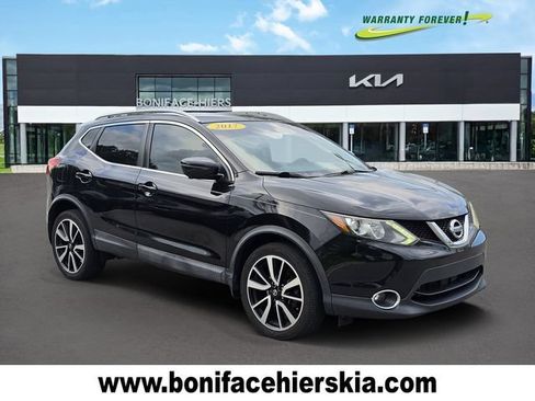 Used 2017 Nissan Rogue Sport SL FWD image 1
