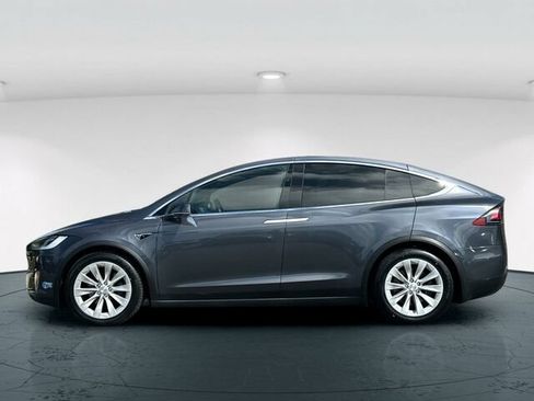 Used 2020 Tesla Model X Long Range AWD/4WD image 3