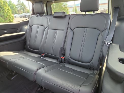 New 2026 Jeep Grand Wagoneer 4WD image 12