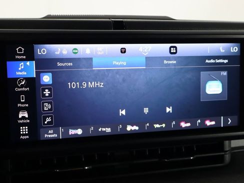 Used 2024 Jeep Wrangler Willys image 29