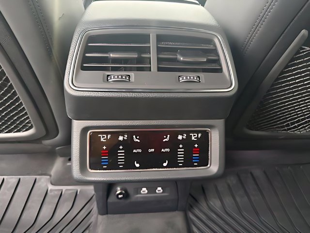 Used 2024 Audi SQ8 e-tron Premium Plus w/ Black Optic Package AWD/4WD image 15