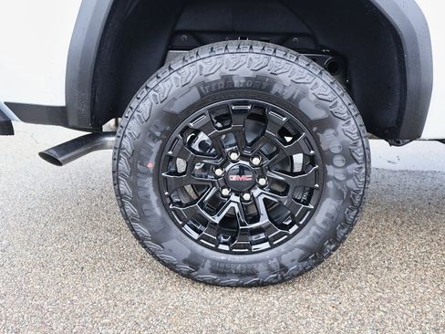 New 2026 GMC Canyon Elevation w/ Convenience Package image 27