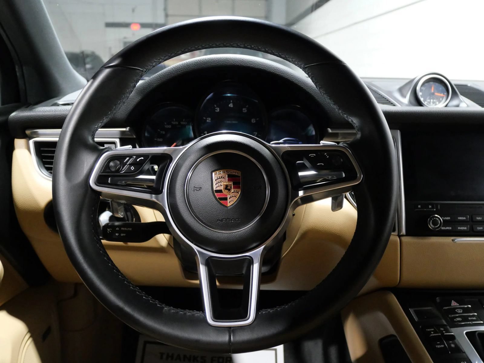 Used 2018 Porsche Macan w/ Premium Package Plus AWD/4WD image 15
