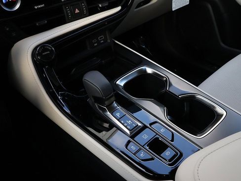 New 2026 Lexus NX 350 350h Luxury image 26