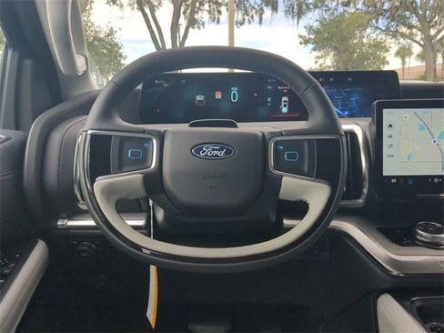 New 2025 Ford Expedition Max Platinum w/ Driver's Package image 6