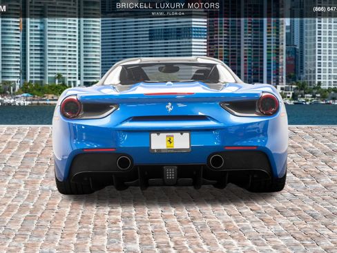 Used 2017 Ferrari 488 Spider RWD image 3