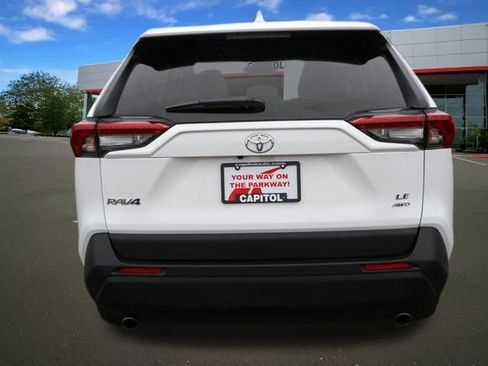 Used 2023 Toyota RAV4 LE image 18