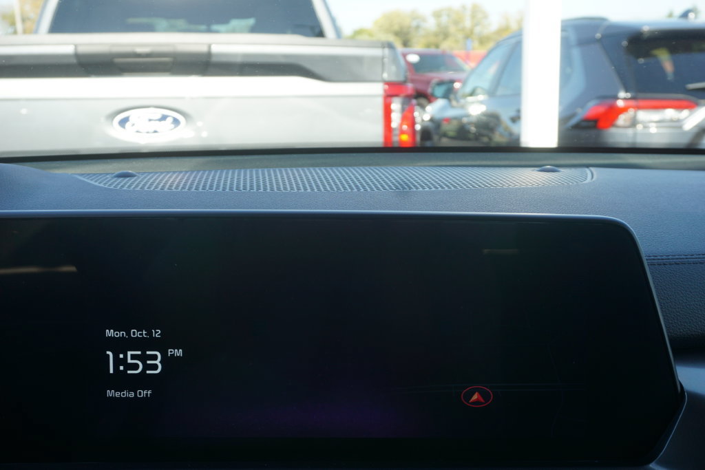 Used 2024 Kia Telluride S AWD/4WD image 13