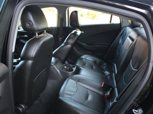Used 2017 Chevrolet Volt Premier FWD image 23