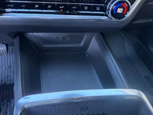 New 2026 Chevrolet Equinox LT w/ Convenience Package II image 24