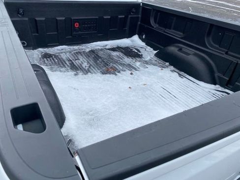 Used 2014 GMC Sierra 1500 SLE w/ SLE Value Package image 20