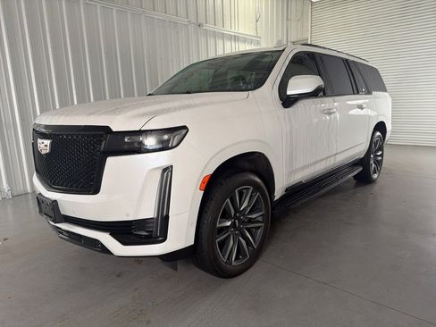 Used 2021 Cadillac Escalade ESV Sport Platinum image 3