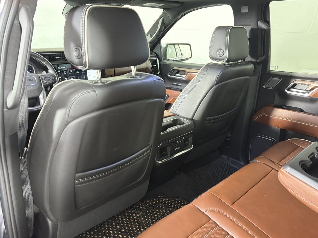 Used 2022 GMC Sierra 1500 Denali Ultimate AWD/4WD image 7