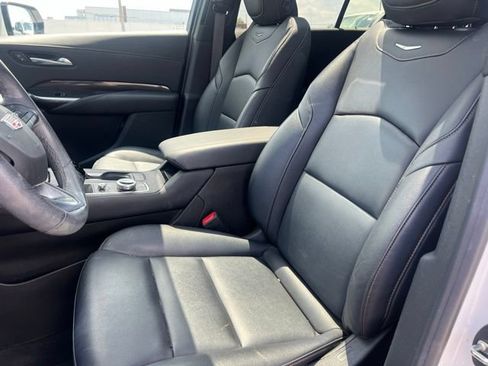 Used 2023 Cadillac XT4 Sport w/ Cold Weather Package AWD/4WD image 17