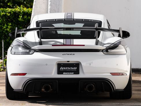 Used 2023 Porsche 718 Cayman GT4 RS image 21