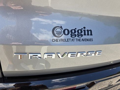 New 2026 Chevrolet Traverse High Country FWD image 32