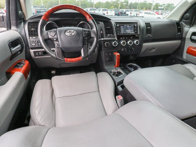 Used 2018 Toyota Sequoia Platinum AWD/4WD image 16